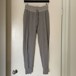 Lululemon 6 Jogger Sweatpants